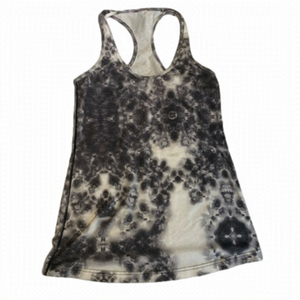 lululemon Black Roses Racerback tank 6/8